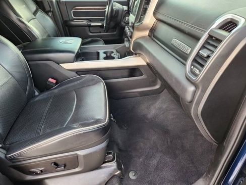 Used 2019 RAM 3500 Laramie image 13