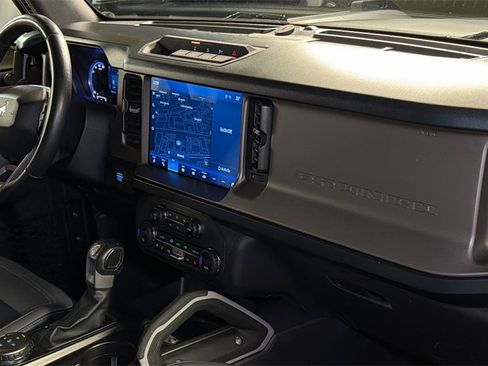 Used 2021 Ford Bronco Outer Banks image 10