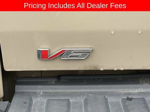 Used 2022 GMC Canyon AT4 w/ Trailering Package AWD/4WD image 7