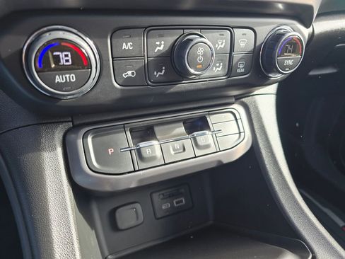 Used 2023 GMC Acadia AT4 w/ GMC Pro Grade Package image 28