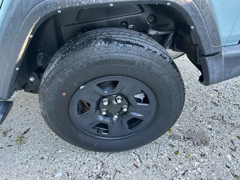 Used 2023 Jeep Wrangler Unlimited Sport AWD/4WD image 19