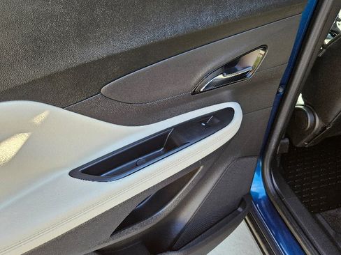 Used 2020 Buick Encore Preferred image 10