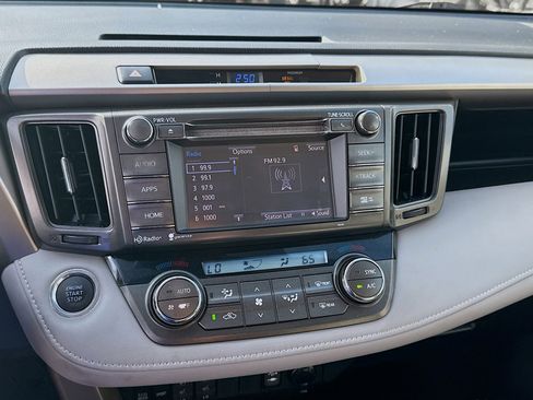 Used 2014 Toyota RAV4 Limited image 12