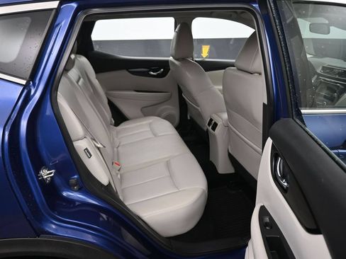 Used 2022 Nissan Rogue Sport SL AWD/4WD image 39