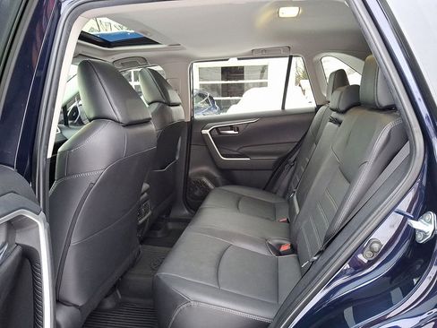 Used 2023 Toyota RAV4 XLE Premium image 10