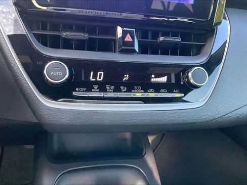 Used 2026 Toyota Corolla SE FWD image 31