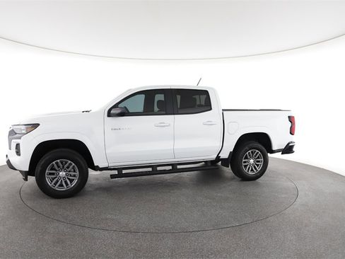 Used 2024 Chevrolet Colorado LT w/ LT Convenience Package III image 5