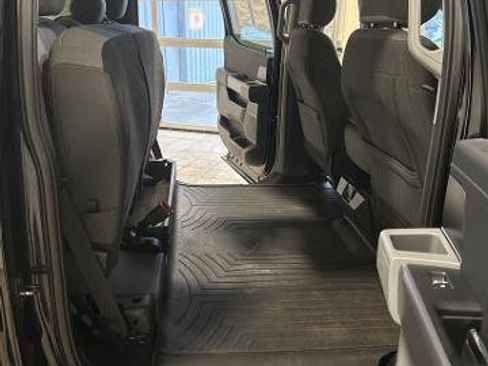 Certified 2021 Ford F150 XLT w/ Equipment Group 302A High image 10