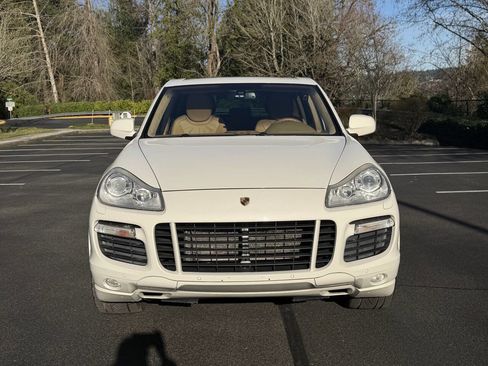 Used 2008 Porsche Cayenne GTS image 2