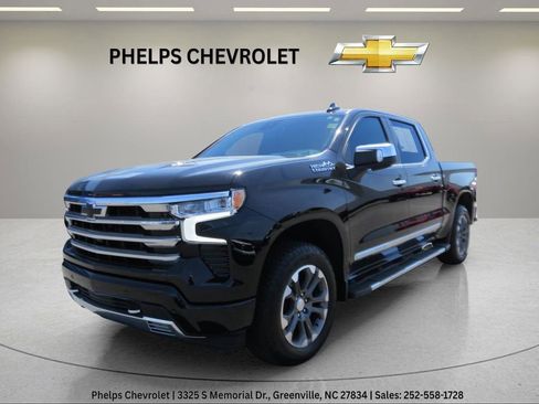 Certified 2025 Chevrolet Silverado 1500 High Country AWD/4WD image 4