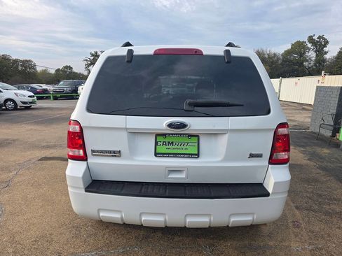 Used 2011 Ford Escape XLT image 10