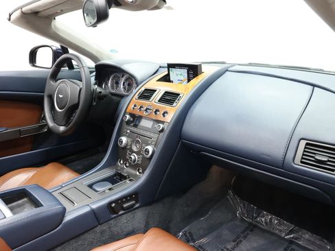 Used 2014 Aston Martin V8 Vantage Roadster image 73