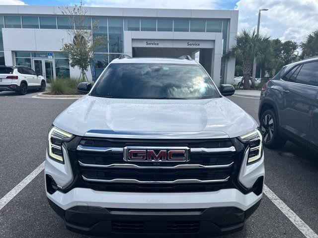 Used 2025 GMC Terrain Elevation w/ Elevation Premium Package AWD/4WD image 2