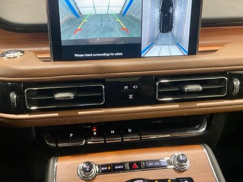 Used 2020 Lincoln Aviator Reserve w/ Equipment Group 201A RWD image 22