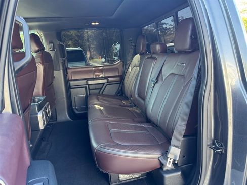 Used 2015 Ford F150 Platinum w/ Equipment Group 701A Luxury AWD/4WD image 21