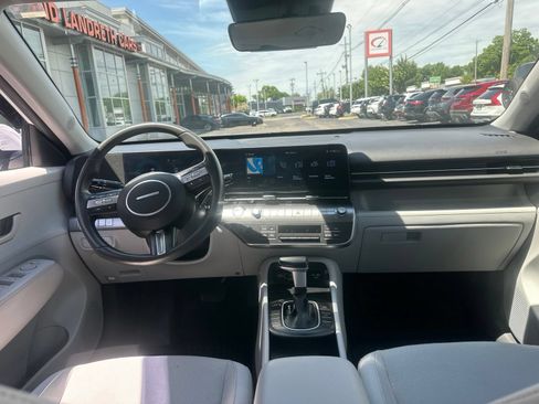 Used 2024 Hyundai Kona SEL FWD image 15