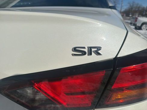 Used 2022 Nissan Altima 2.5 SR image 12