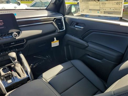 New 2026 GMC Canyon Elevation w/ Convenience Package image 10