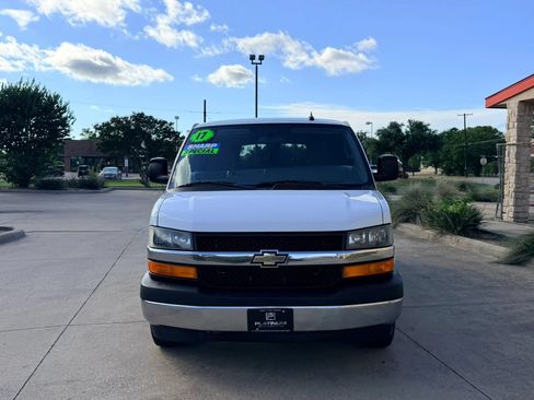 Used 2017 Chevrolet Express 3500 LT w/ LT Preferred Equipment Group RWD image 8