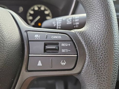 Used 2025 Honda CR-V LX image 27