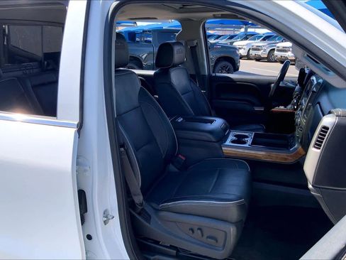 Used 2017 Chevrolet Silverado 1500 High Country image 9