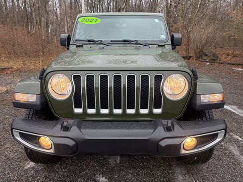Used 2021 Jeep Wrangler Unlimited Sahara w/ Uconnect 4C Nav & Sound Group image 2