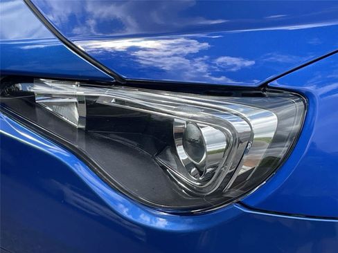 Used 2016 Subaru BRZ Limited w/ Popular Package #6A RWD image 9