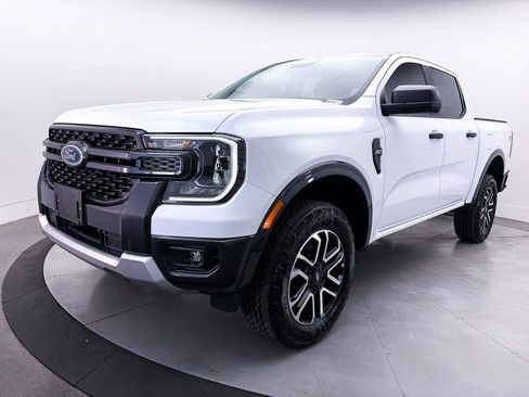 Used 2024 Ford Ranger XLT w/ FX4 Off-Road Package AWD/4WD image 12