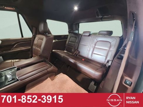 Used 2021 Lincoln Navigator Black Label w/ Cargo Convenience Package AWD/4WD image 12
