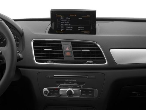 Used 2017 Audi Q3 2.0T Premium Plus w/ Premium Plus Package image 10