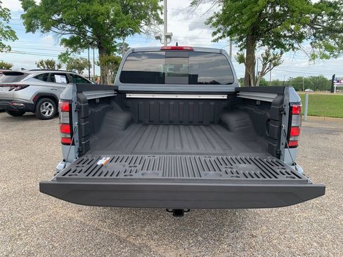 New 2026 Nissan Frontier SV w/ SV Convenience Package RWD image 5