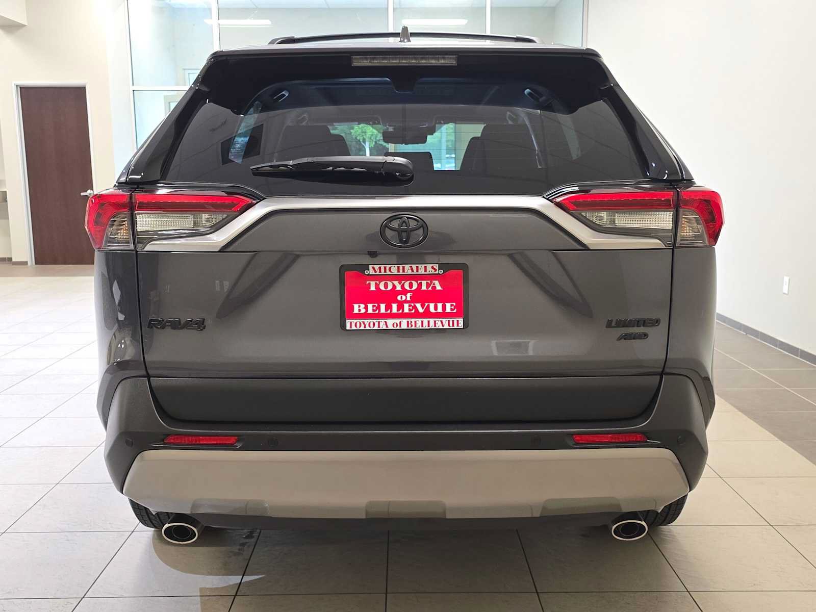 Certified 2025 Toyota RAV4 Limited w/ Advanced Technology Package AWD/4WD image 5