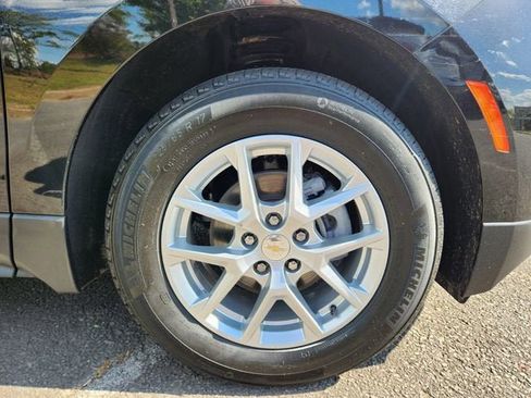 Used 2024 Chevrolet Equinox LT FWD image 21