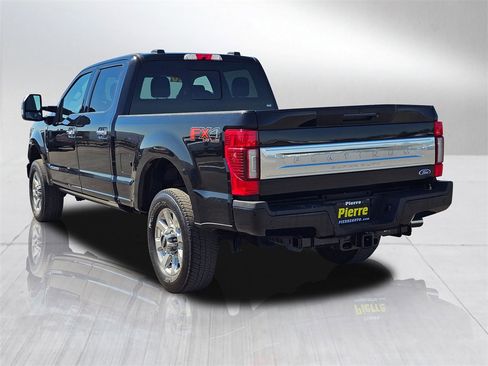 Used 2020 Ford F350 Platinum w/ FX4 Off-Road Package image 4