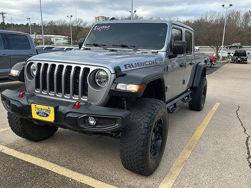 Used 2021 Jeep Gladiator Rubicon AWD/4WD image 3