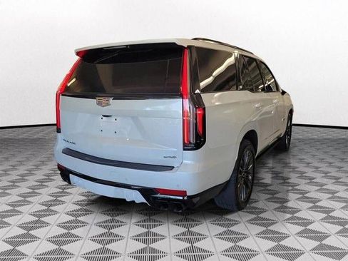 Certified 2024 Cadillac Escalade V w/ Heavy-Duty Trailer Package image 6