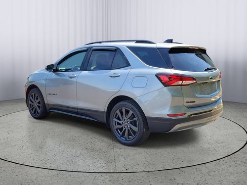 Used 2023 Chevrolet Equinox RS w/ RS Leather Package AWD/4WD image 4