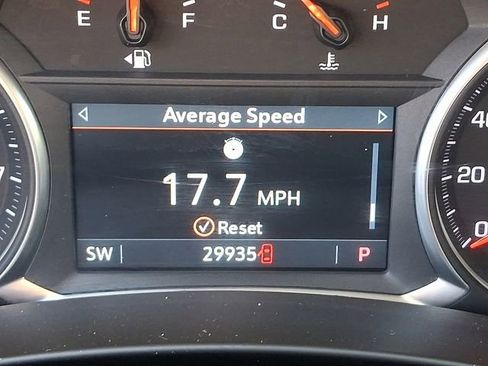 Used 2024 GMC Terrain SLT image 23