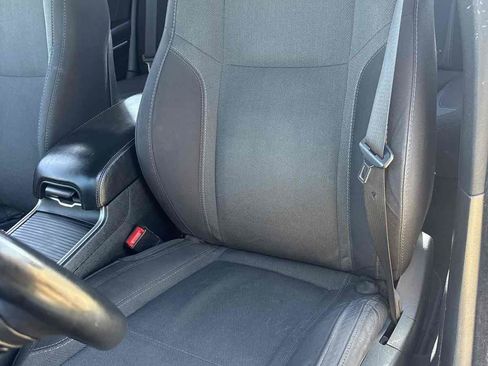 Used 2015 Dodge Charger SXT RWD image 7