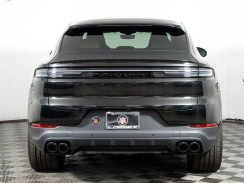 Used 2026 Porsche Cayenne S AWD/4WD image 6