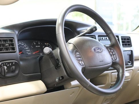 Used 2005 Ford Excursion Limited image 78