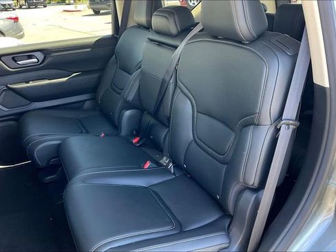 New 2026 Nissan Armada SV image 16