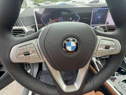 New 2026 BMW X7 xDrive40i AWD/4WD image 15
