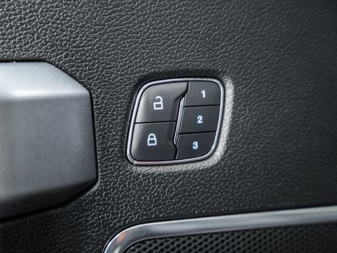 Used 2018 Ford F150 Platinum w/ Equipment Group 701A Luxury image 56