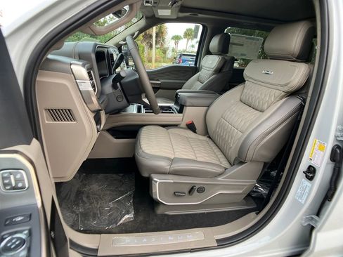 New 2026 Ford F250 Platinum w/ Platinum Plus Package image 31