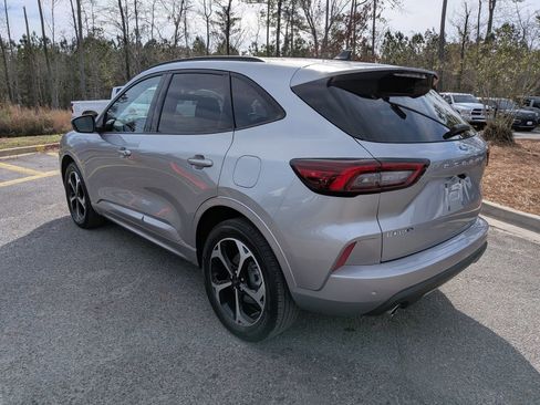 Certified 2023 Ford Escape ST-Line Select w/ Tech Pack #1 image 7