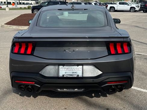 Used 2025 Ford Mustang GT Premium image 8