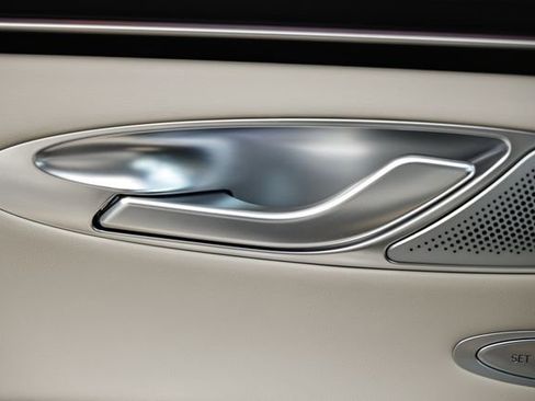 New 2026 Genesis GV70 2.5T Advanced image 15