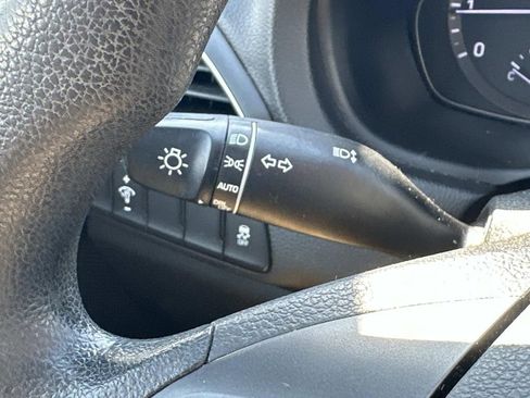 Used 2019 Hyundai Elantra GT FWD image 25