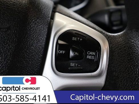 Used 2017 Ford Fiesta SE image 19